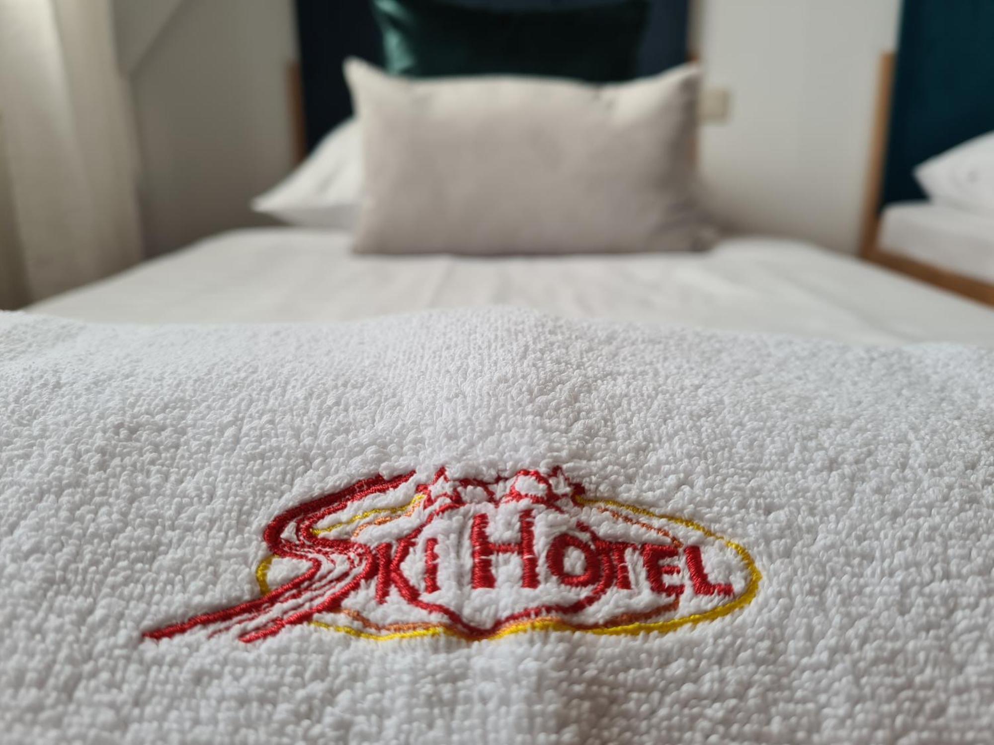 Piwniczna-Zdroj Ski Hotel מראה חיצוני תמונה